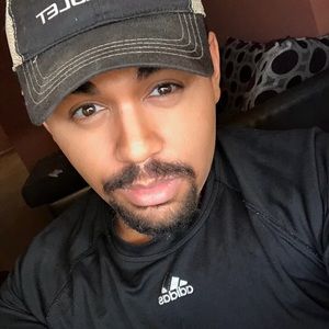 Meet your Posher, Dakota